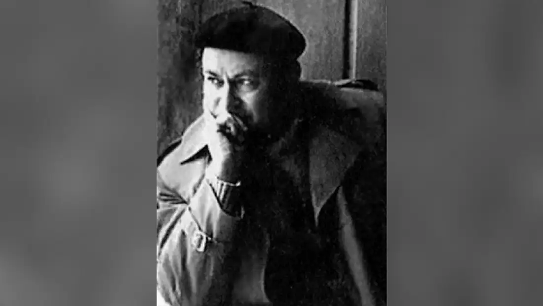 Efsaneleşmiş bir şairimizi anarken...