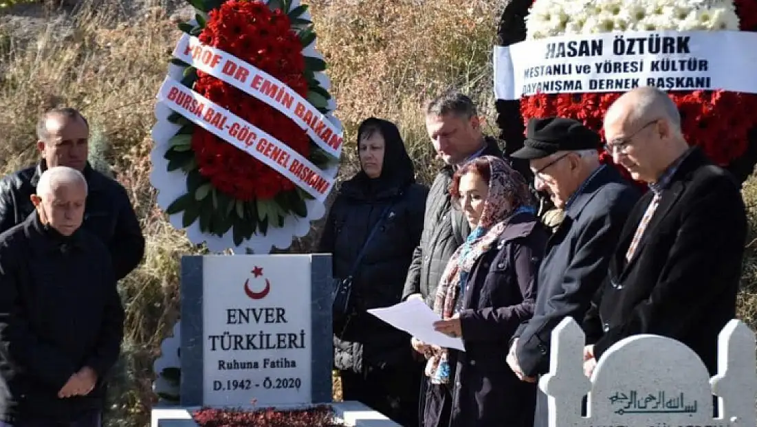Enver Türkileri, kabri başına anıldı