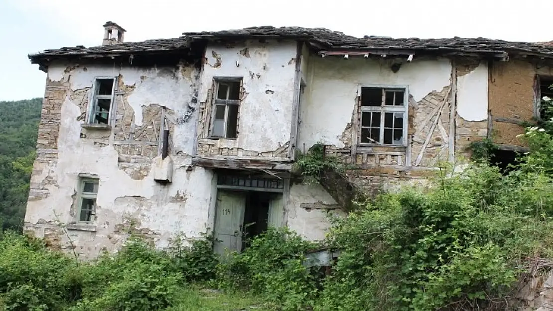 Kalacak olan yerini, gidecek olan yolunu bulur