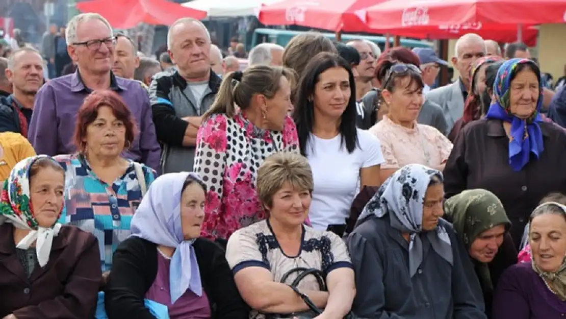 Parti mi, aday mı?