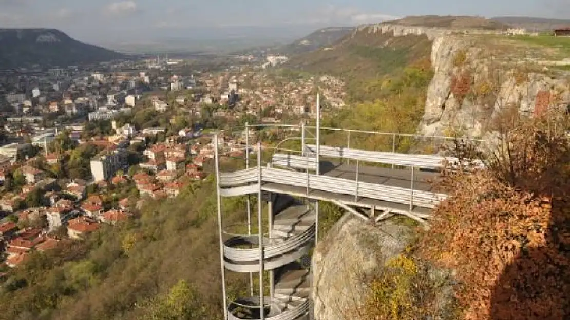 OSMANLI DÖNEMİNDE RUMELİ'DE BİR NAHİYE MERKEZİ: PRAVADİ