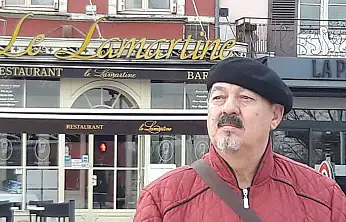 Tozlu tavan arasına kim attı seni