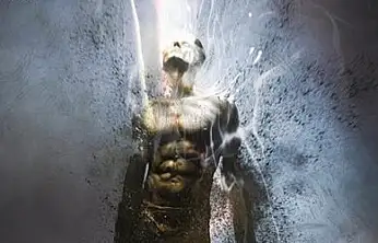 Hayalet Nota: Görünmez kader ipliklerini simgeleyen bir roman