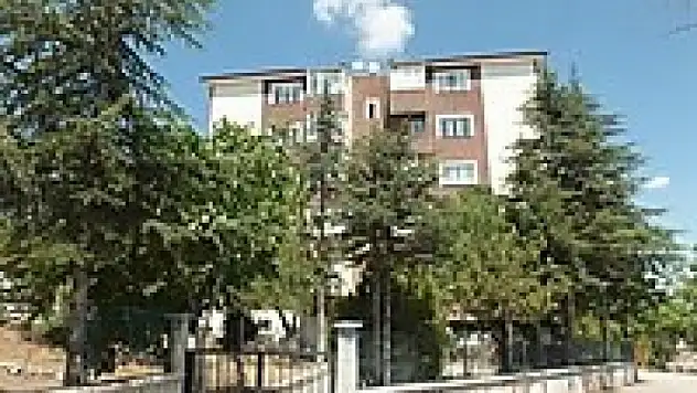 Bir elin nesi vardır, iki elin ise sesi vardır...