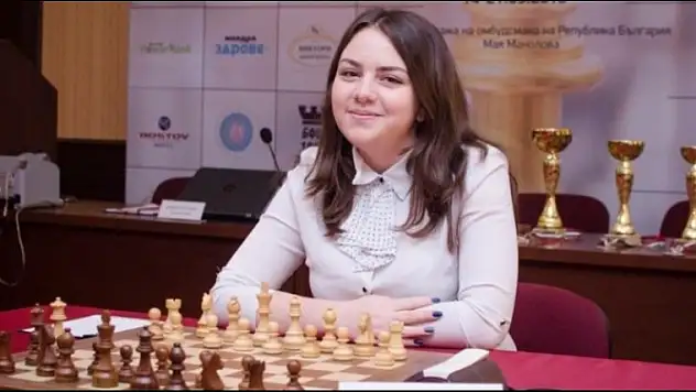 NURGÜL SALİMOVA ANTALYA'YA GELİYOR