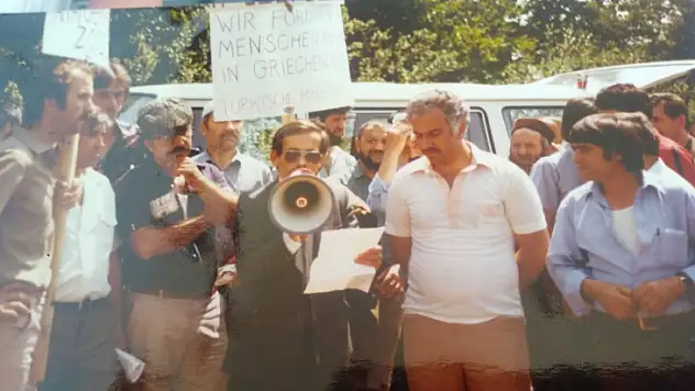 Vatan sevgisinin standardı mı olur, kardeşim