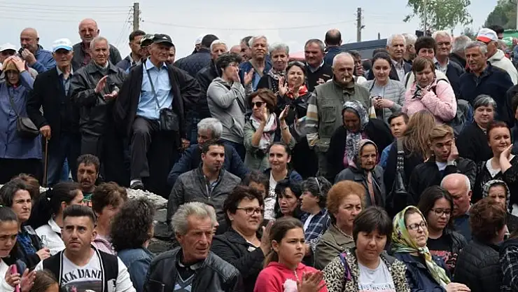 Camiamızın birlik içinde olmasını istemeyenler ve bunlara taşeronluk yapanlar - 1.