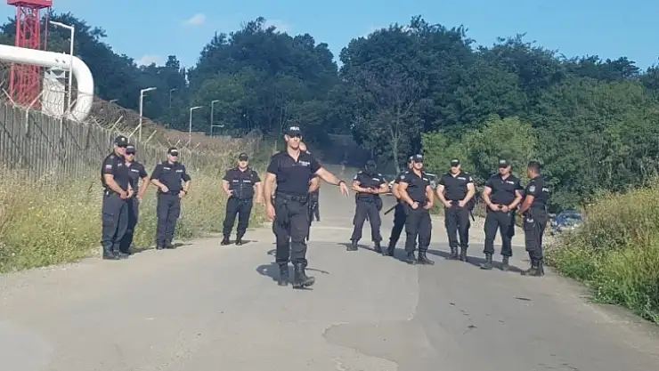 Dalgalar yükseldi, yalanlar ortaya savruldu