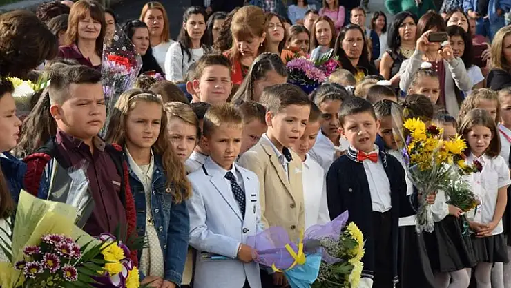 DİL, DİN VE KİMLİK ELDEN GİDİYOR