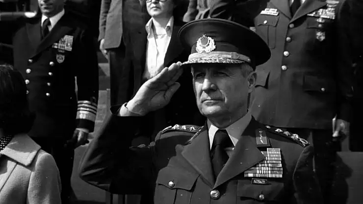 BALKAN GÖÇMENLERİ VE KENAN EVREN