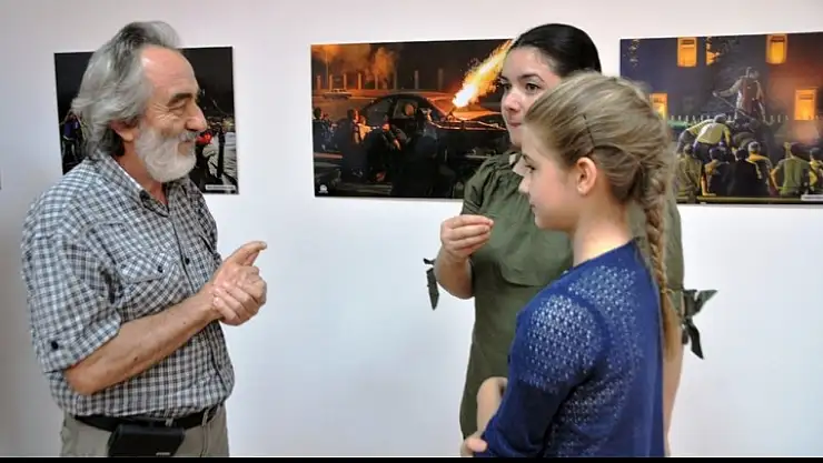 BURADA ÜMİTLER HİÇ ÖLMEZ