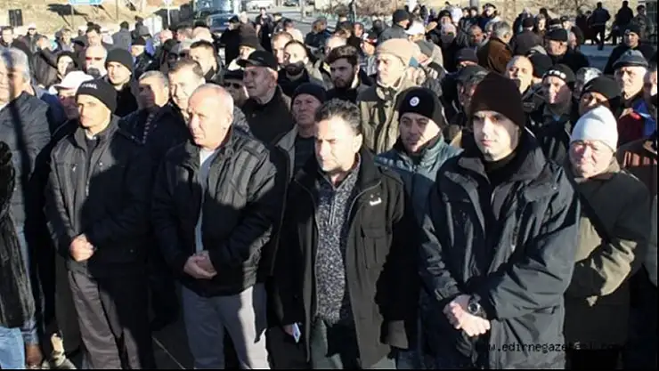 KUSURA BAKMAYIN, İÇİME SİNMİYOR!