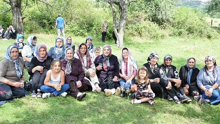 MÜDÜR YOLDAŞIN ÇOBANLIĞI
