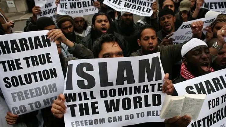 GÜNÜMÜZDE İSLAMOFOBYAYA YER OLMAMALI