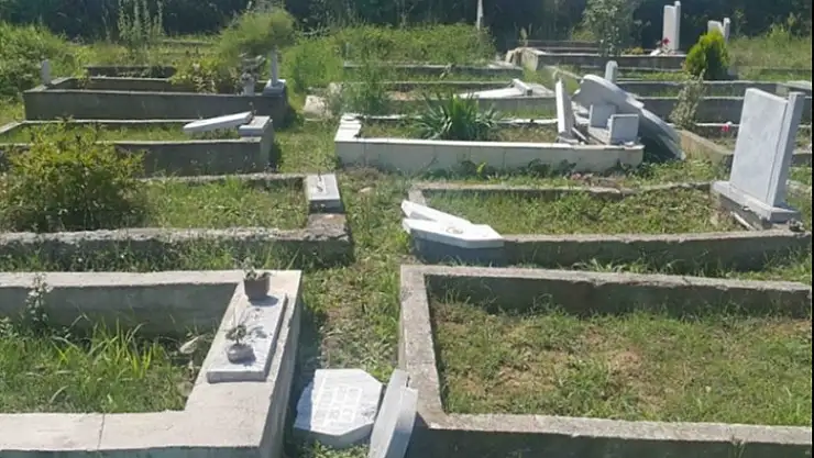 ANILAR RAHAT BIRAKSIN BENİ...