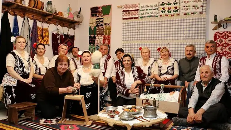 BERABER YİYİP, BERABER İÇENLER…