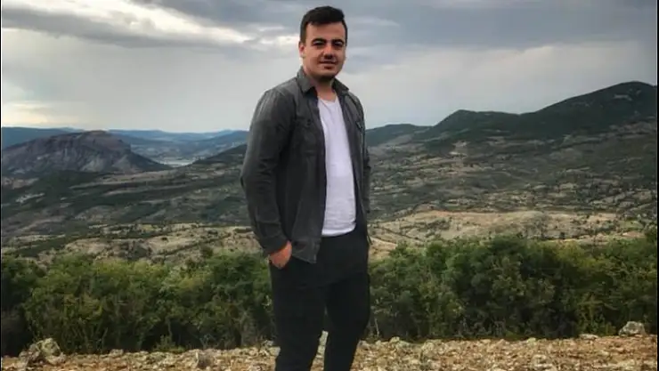 Modern köleliğe son! Yaşasın gerçek özgürlük!