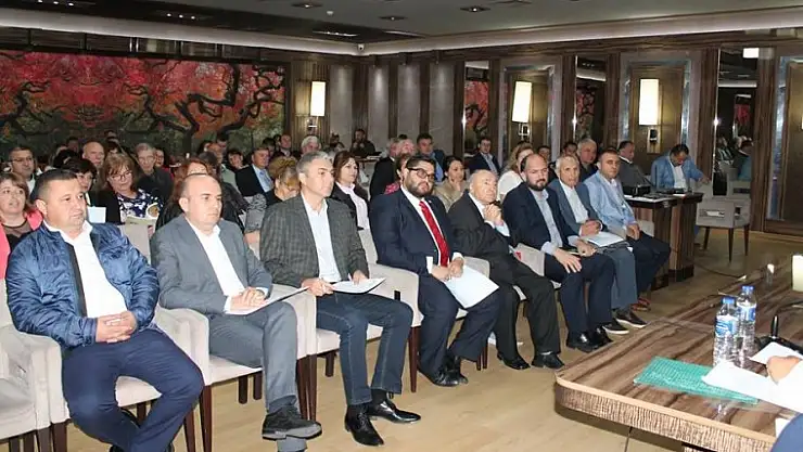 ADINA ÇALIŞTAY DEDİLER, OLMADI SEMPOZYUM KOYDULAR...