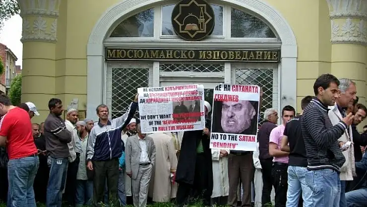 FETÖ'CÜLER NASIL VE NEDEN ARAMIZA SIZDI?