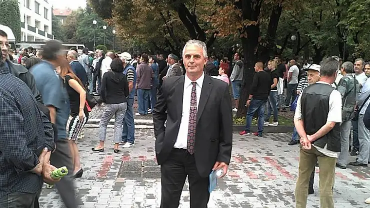 HAKKIMIZI ARAMAK ZORLAŞTI