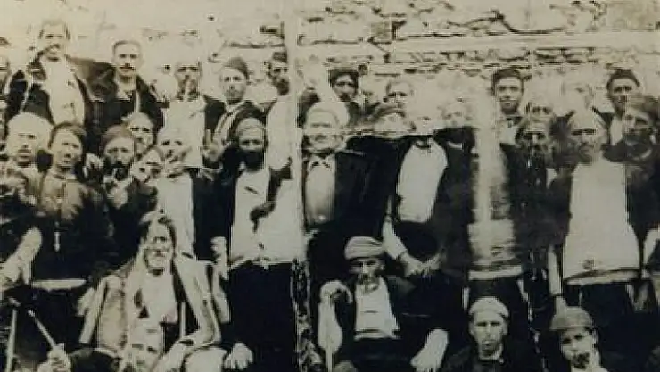 SIRTIMDA   KAPI VE PENCERELER GETİRDİM