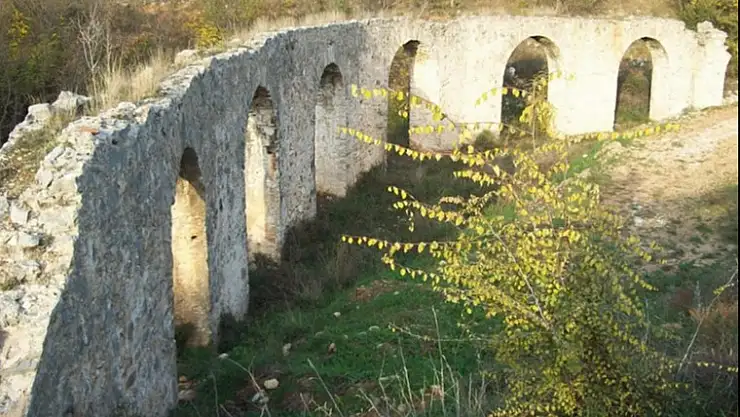 3. At martinini Debreli Hasan, dağlar inlesin