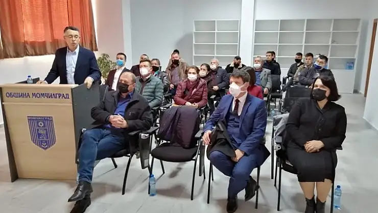 Goygoycu Bücür ve Şişi