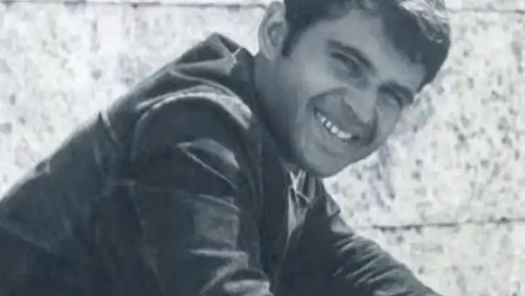 Örülmüş Duvarlar - Mehmet Karahüseyinov