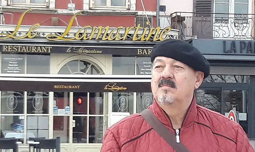 Tozlu tavan arasına kim attı seni